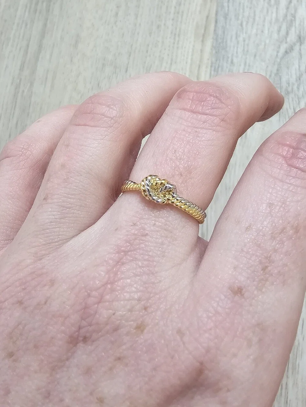 Dainty Two Tone Knotted Rope Ring